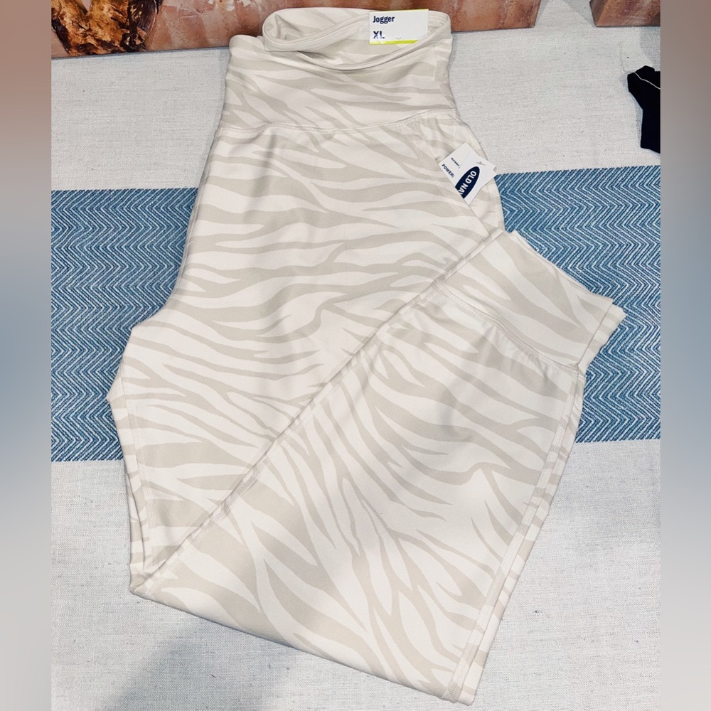 OLD NAVY POWER SOFT JOGGERS